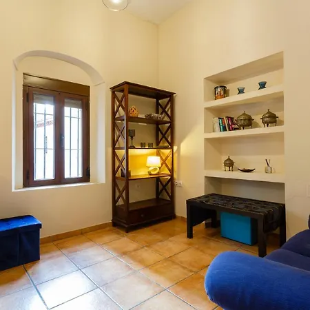 Casa Con Encanto En El Corazon Del Casco Antiguo